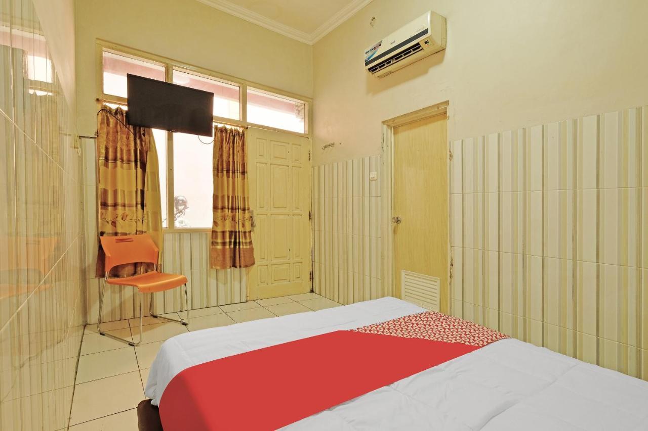 Oyo 91453 Hotel Srikandi Gejayan Maguwo Kültér fotó