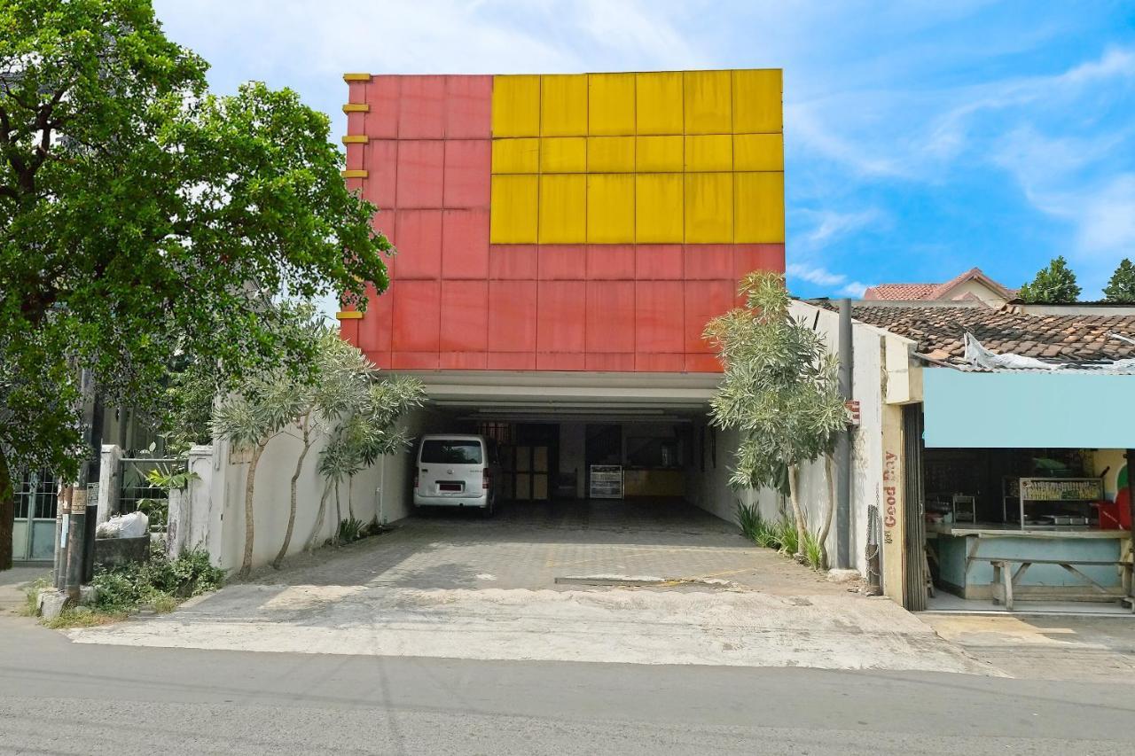 Oyo 91453 Hotel Srikandi Gejayan Maguwo Kültér fotó