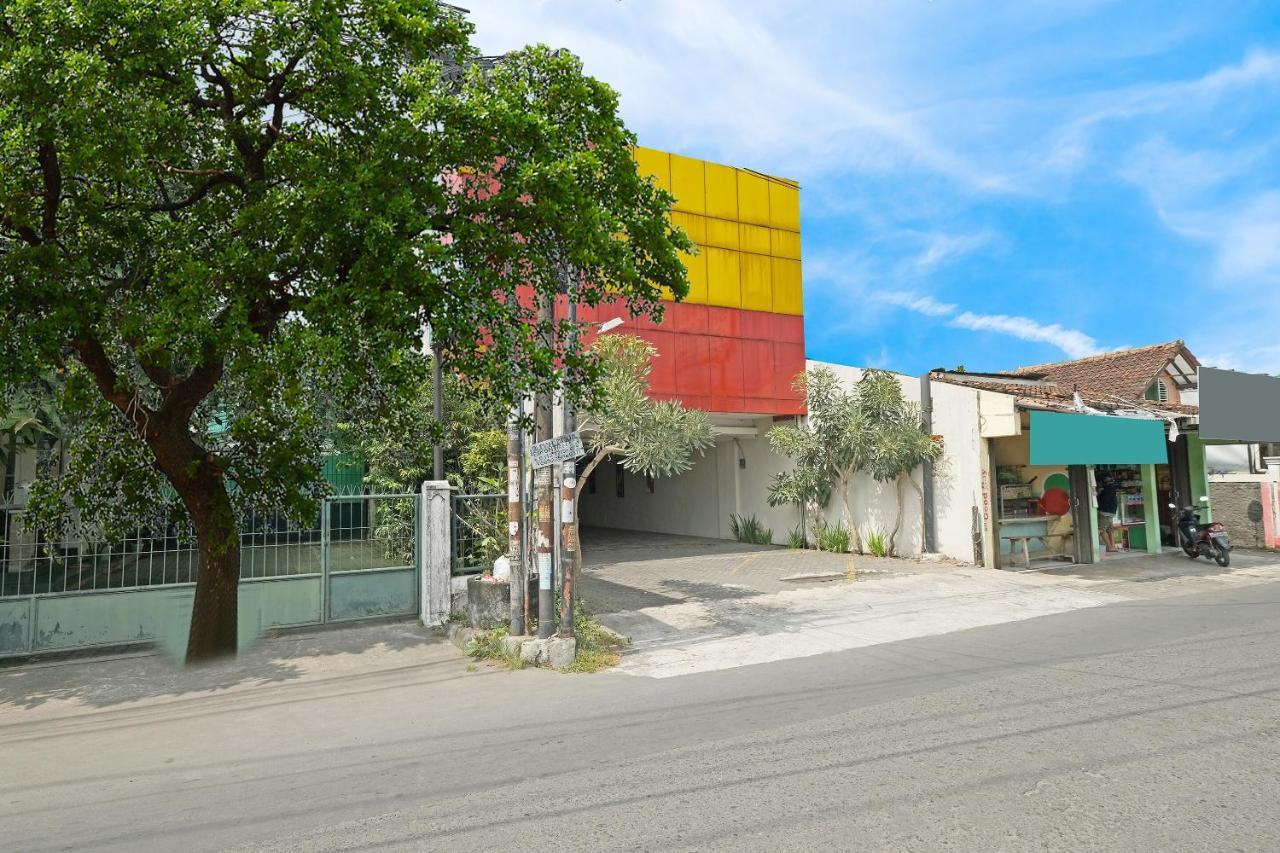 Oyo 91453 Hotel Srikandi Gejayan Maguwo Kültér fotó